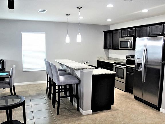 4th image of 2832 Shelburne Way