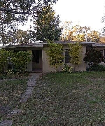 4th image of 527 W Oak Dr