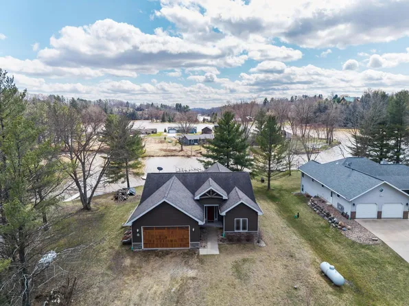 S469 Warbler Ct, La Valle, WI 53941