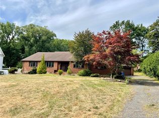 29 Bay Roc Rd, Wethersfield, CT 06109