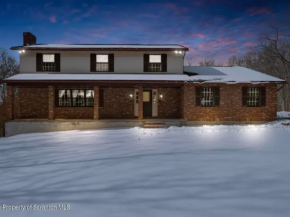 820 Forest Rd, Jefferson Township, PA 18436