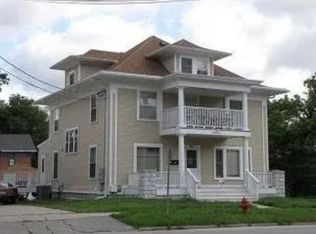 946 Iowa Ave #2-9, Iowa City, IA 52240