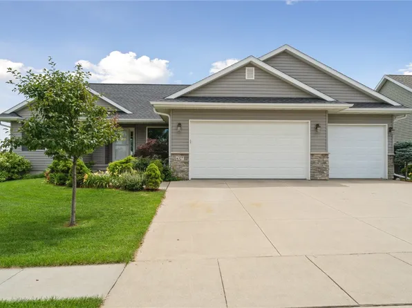 6327 Deer Stone Dr SW, Cedar Rapids, IA 52404