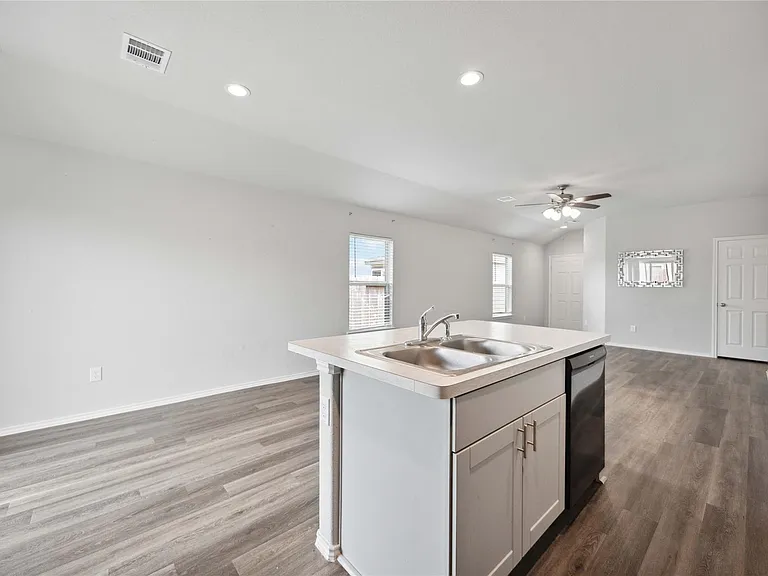 7907 Hollow Root Ln — Photo 7