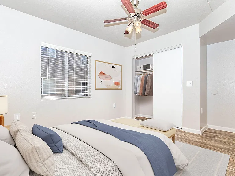 Palm Desert Apartments — Photo 63