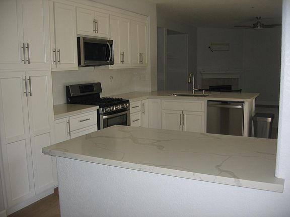 3rd image of 3177 Stallings Dr
