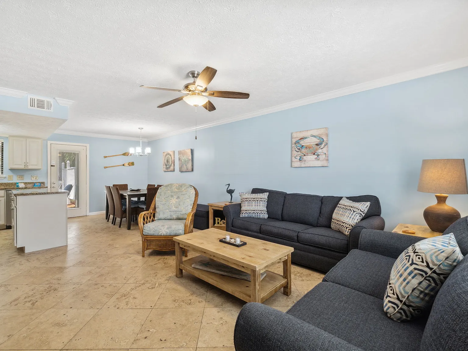 2 bed, 1050 sqft, $2,400 — Photo 4