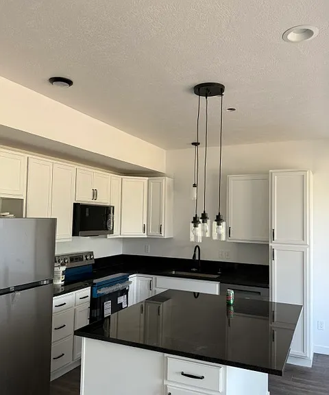 417 S Chronicle Rd #419 — Photo 2