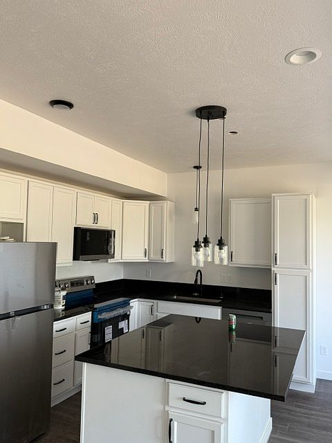 2nd image of 417 S Chronicle Rd #419