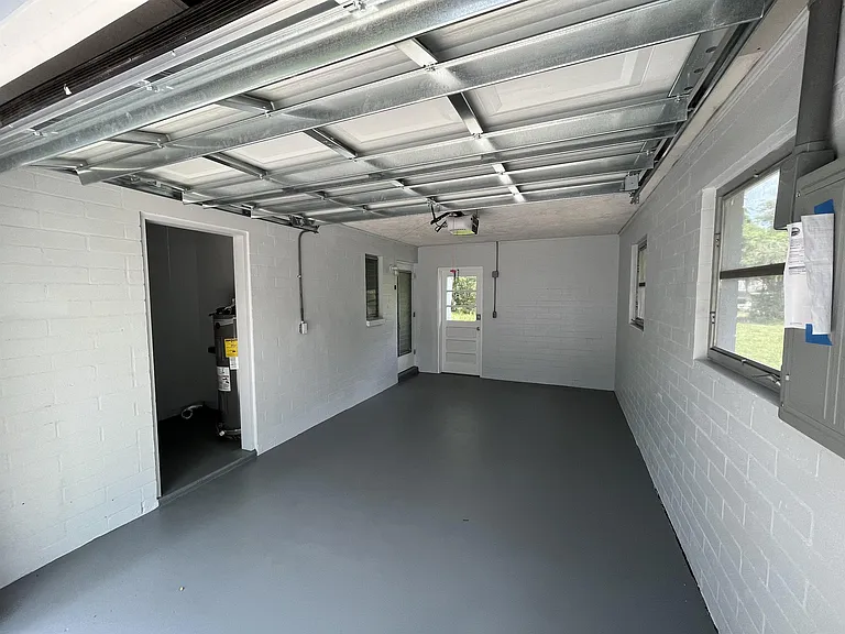 305 Trudgeon Dr — Photo 9