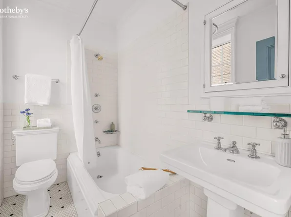 39 East 79th Street image 22 of 32