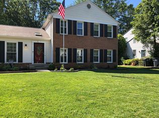 8714 Etta Dr, Springfield, VA 22152