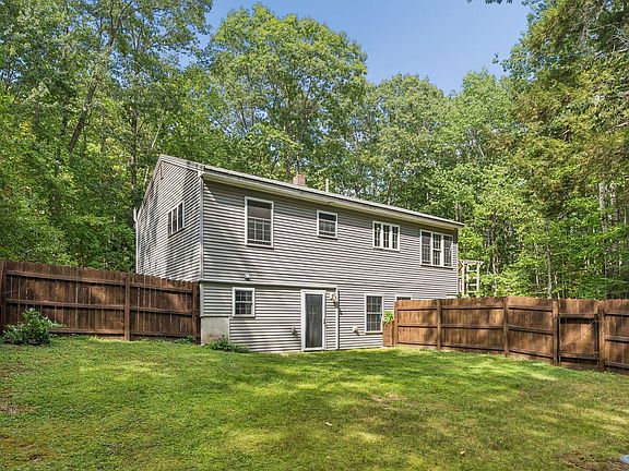 3rd image of 42 Cleve Tripp Road