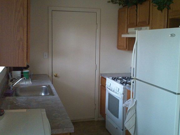 5th image of 89 Samantha Dr