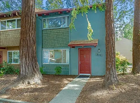 2110 Bella Casa St