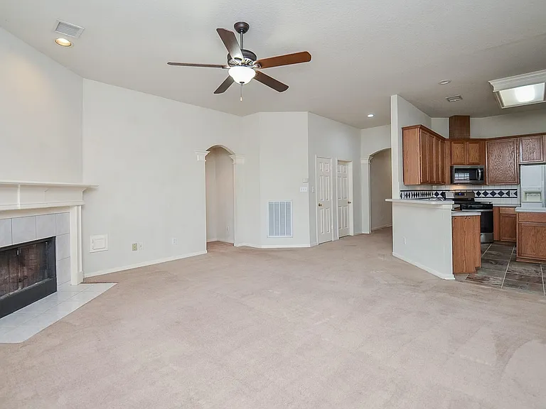 5819 Mitre Peak Ln — Photo 5