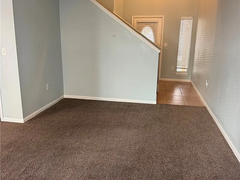 1235 Canyon Creek Cir — Photo 5