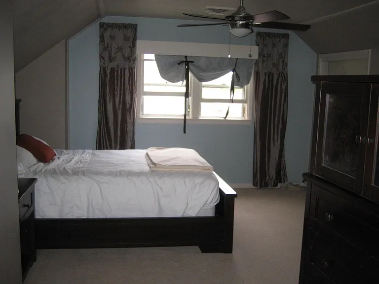 Upstairs BR 1.