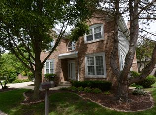 177 Wellington Dr, Bloomingdale, IL 60108