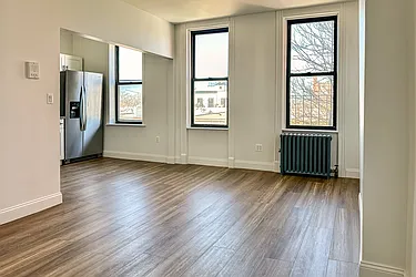 1419 Jefferson Avenue, #3