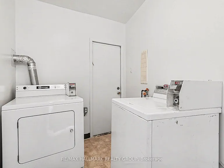 64 Cobourg St #2 — Photo 13