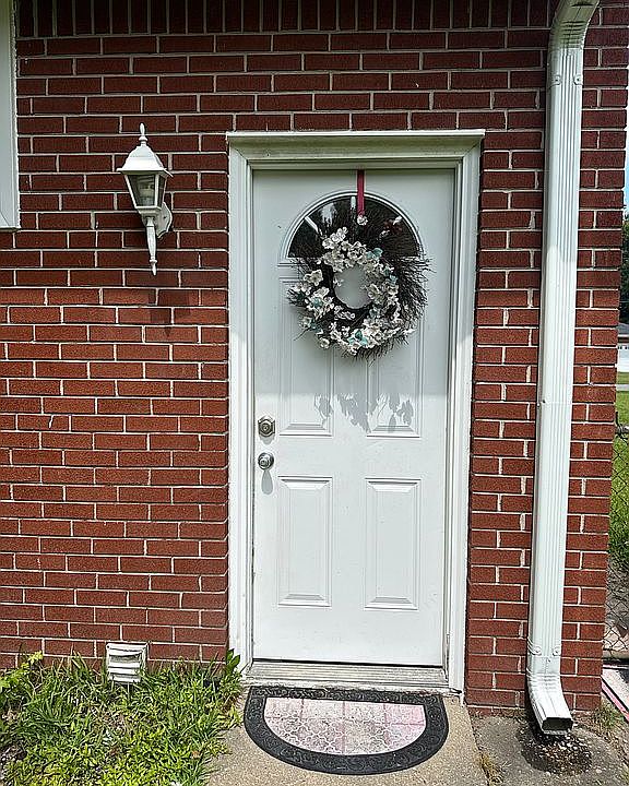 1st image of 178 Green Kemp Rd