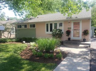 63 S Archer Ave, Mundelein, IL