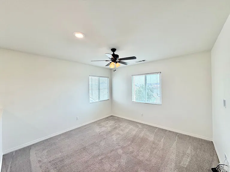 30136 Sutton Ct — Photo 20