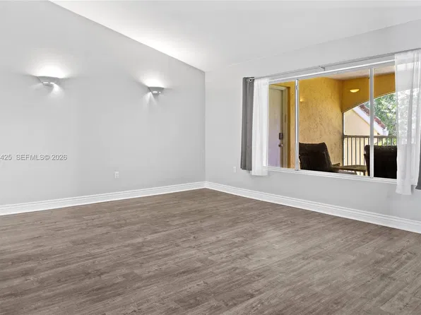 2371 NW 33rd St APT 714, Oakland Park, FL 33309