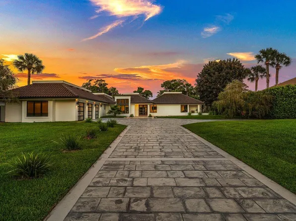 1648 Breakers West Boulevard, West Palm Beach, FL 33411