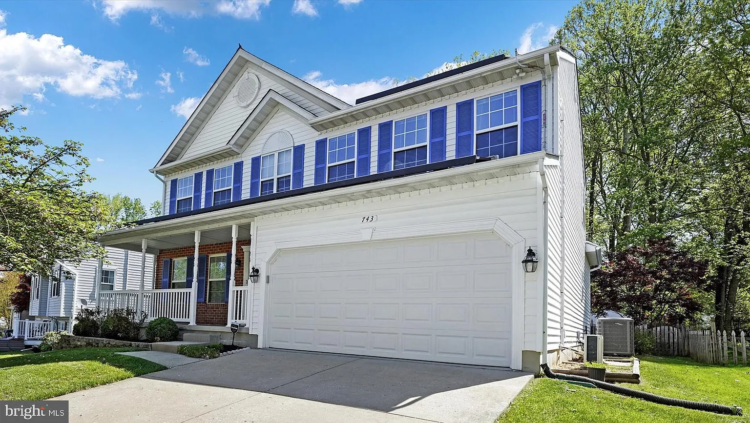 743 Frans Dr photo 1