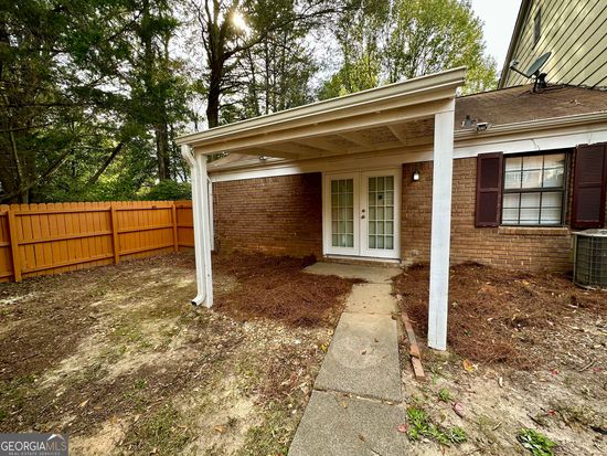 2566 Stratford Ln, Morrow, GA 30260
