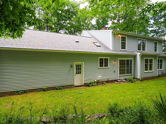 4th image of 48 S Oakwood Dr