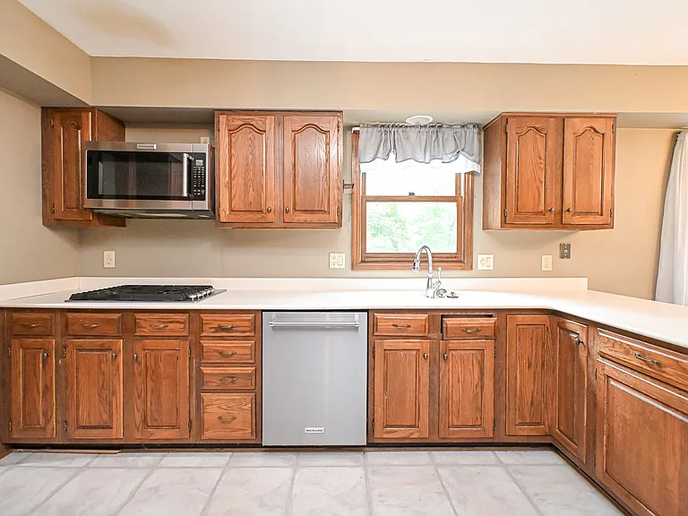 5959 Shallow Creek Dr — Photo 9