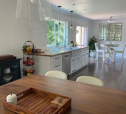 5th image of 5206 Wimbleton Ct