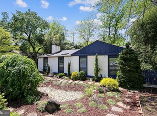 1622 41st St N, Mc Lean, VA 22101