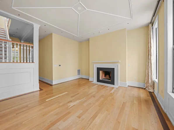 522 East 89th Street image 35 of 41