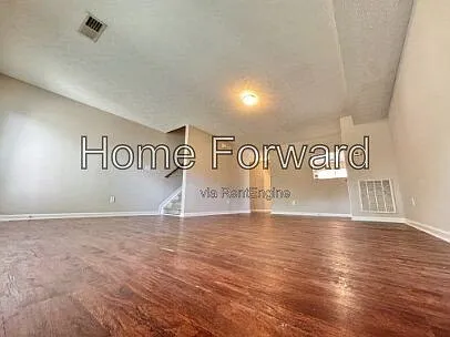 835 W Maxwell St — Photo 8