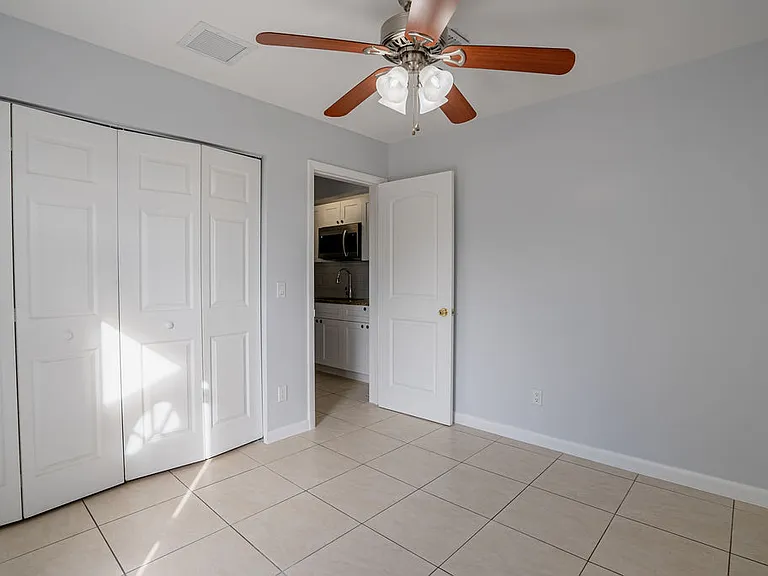 2542 Santa Barbara Blvd #1A — Photo 4
