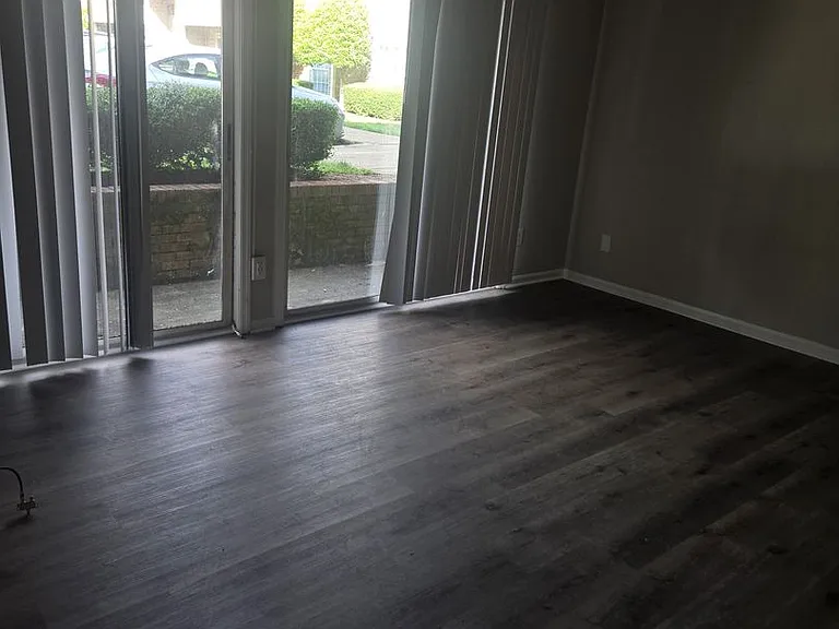 1630 Arlyn Cir #D — Photo 1