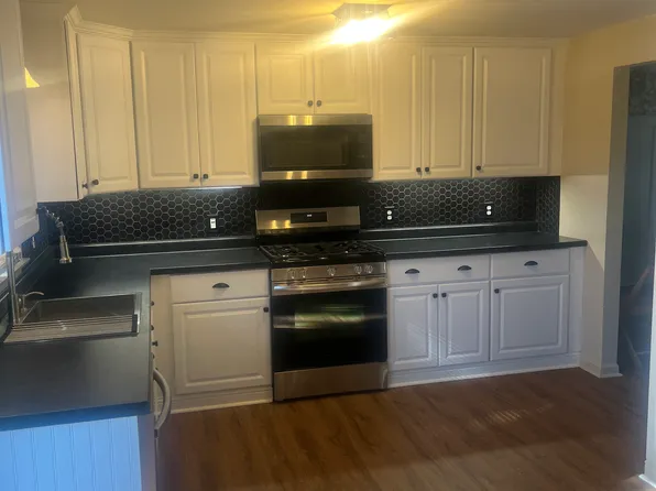(undisclosed Address), Hamburg, NY 14075