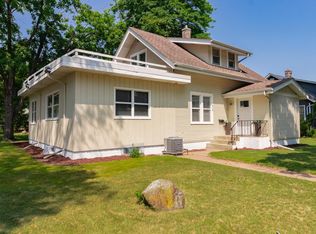 514 4th St N, Bayport, MN 55003