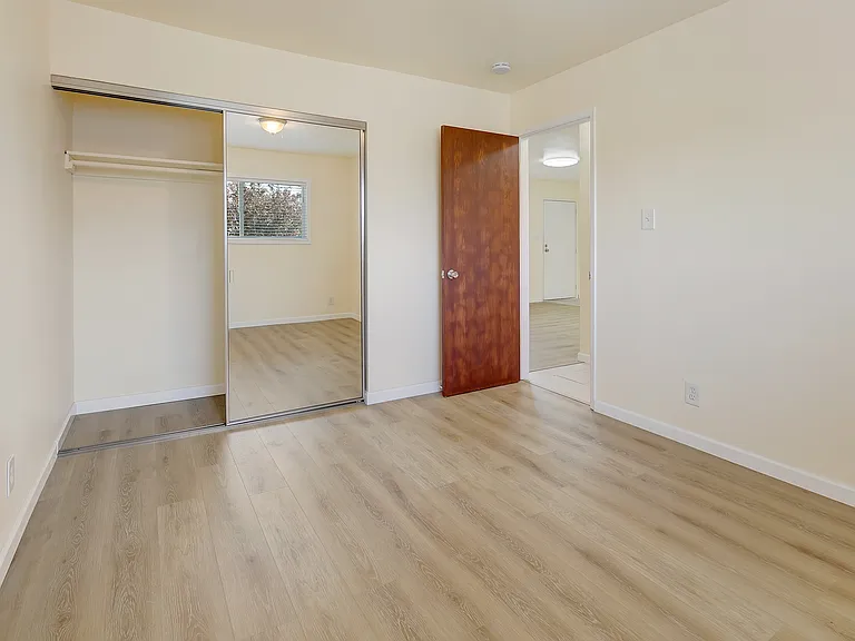 1615 Prince St #5 — Photo 11