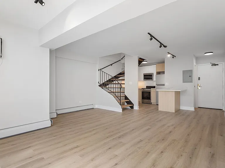 The Duplex Tower — Photo 55