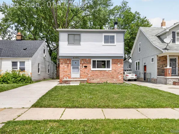 20471 Hollywood St, Harper Woods, MI 48225
