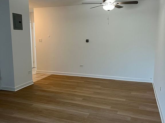 5th image of 150 E Lake St Unit 2A