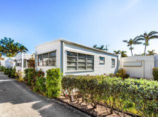 8 Hibiscus Dr #H, Briny Breezes, FL 33435