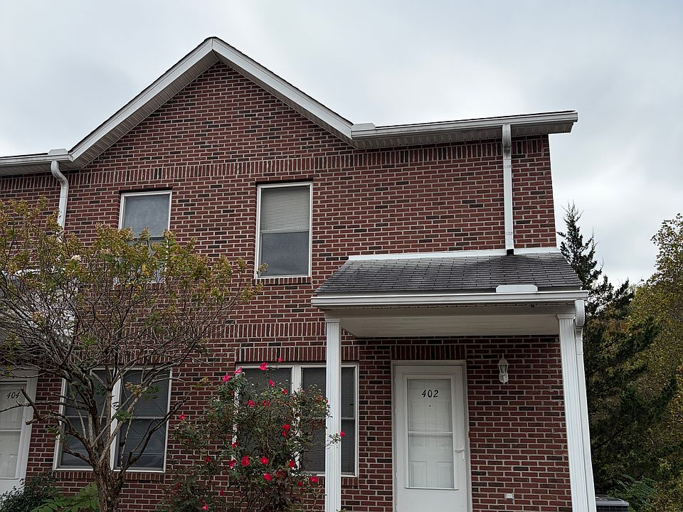 1st image of 402 Jerick Cir