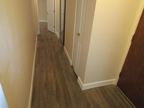 5th image of 136 N Lincoln St APT 4