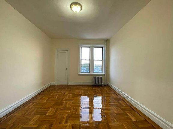 5th image of 8406 109th St APT 5